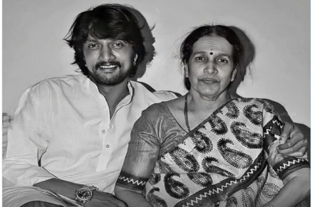 Kannada actor Sudeep's mother passes away