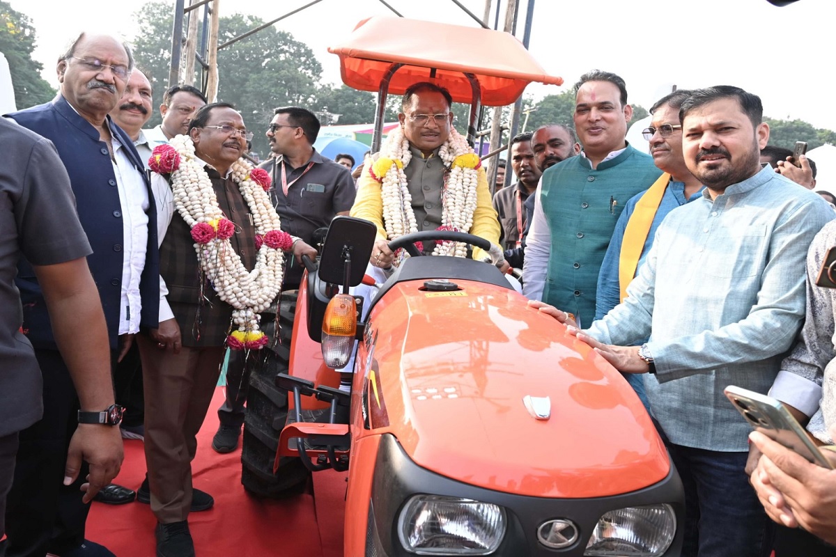 Rashtriya Kisan Mela: सीएम साय ने राष्ट्रीय किसान मेला और कृषि प्रदर्शनी का किया शुभारंभ, किसानों को लेकर कही ये बात