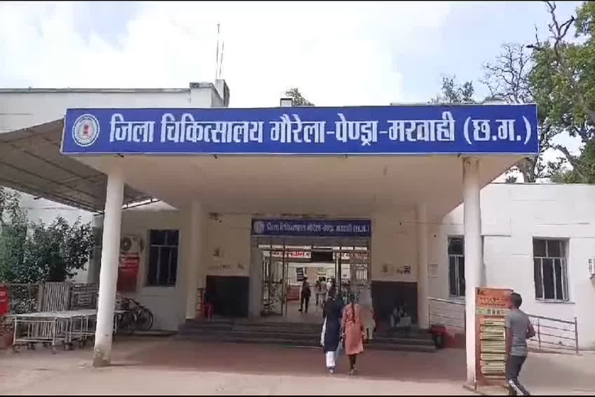 Food Poisoning In Korba: फूड पॉइजनिंग का शिकार हुए एक ही परिवार के लोग, एक की हालत गंभीर, सामने आई हैरान करने वाली वजह