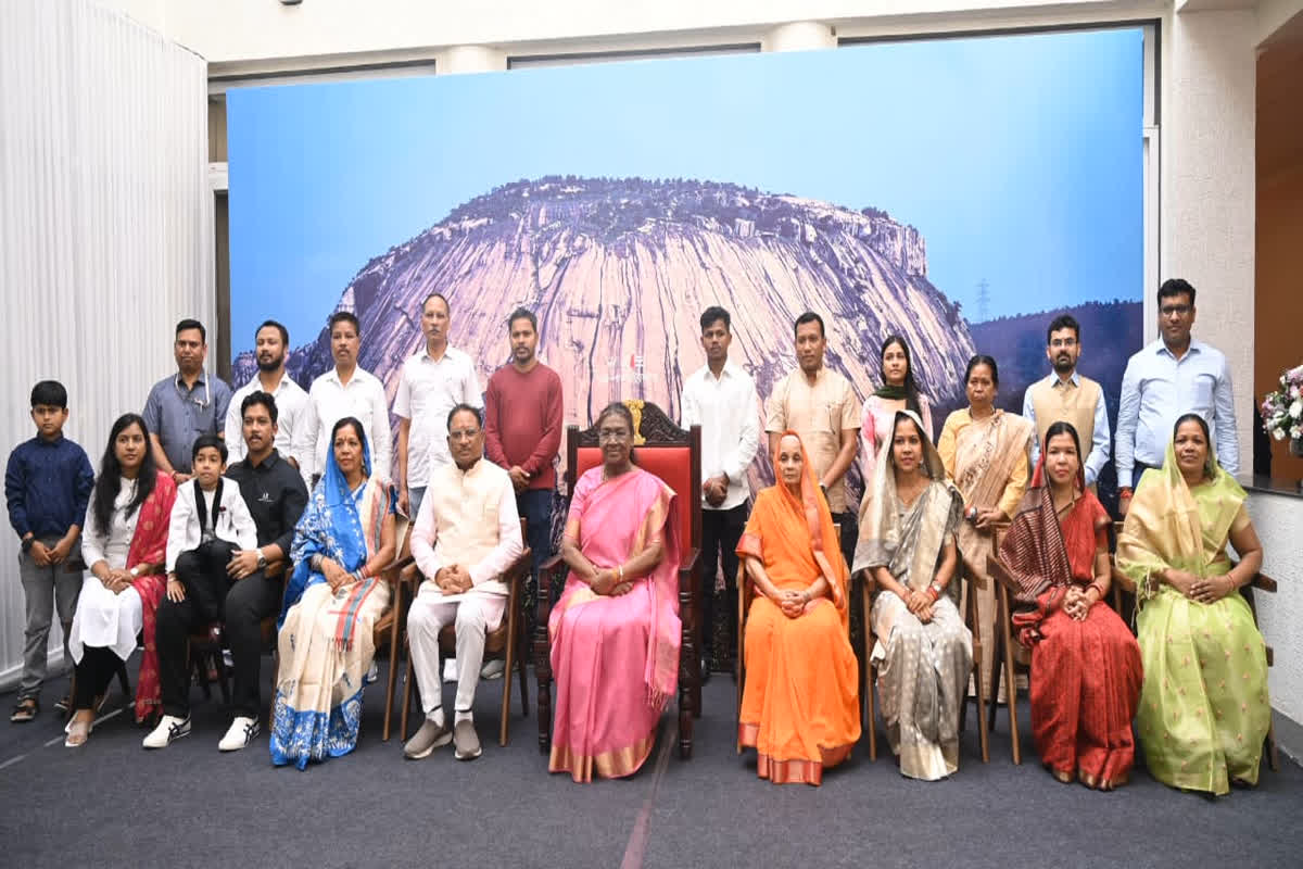 Madheshwar Mountain Details : राष्ट्रपति द्रौपदी मुर्मु की ग्रुप फोटो के बैकड्रॉप में मधेश्वर पहाड़, जाने क्या है इसमें ख़ास
