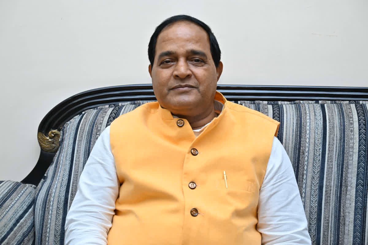 Dhan Kharidi In Odisha : इस राज्य के किसानों के लिए खुशखबरी, अब छत्तीसगढ़ की तर्ज पर समर्थन मूल्य में होगी धान खरीदी, खाद्य मंत्री के नेतृत्व में अध्ययन दल ने किया निरीक्षण