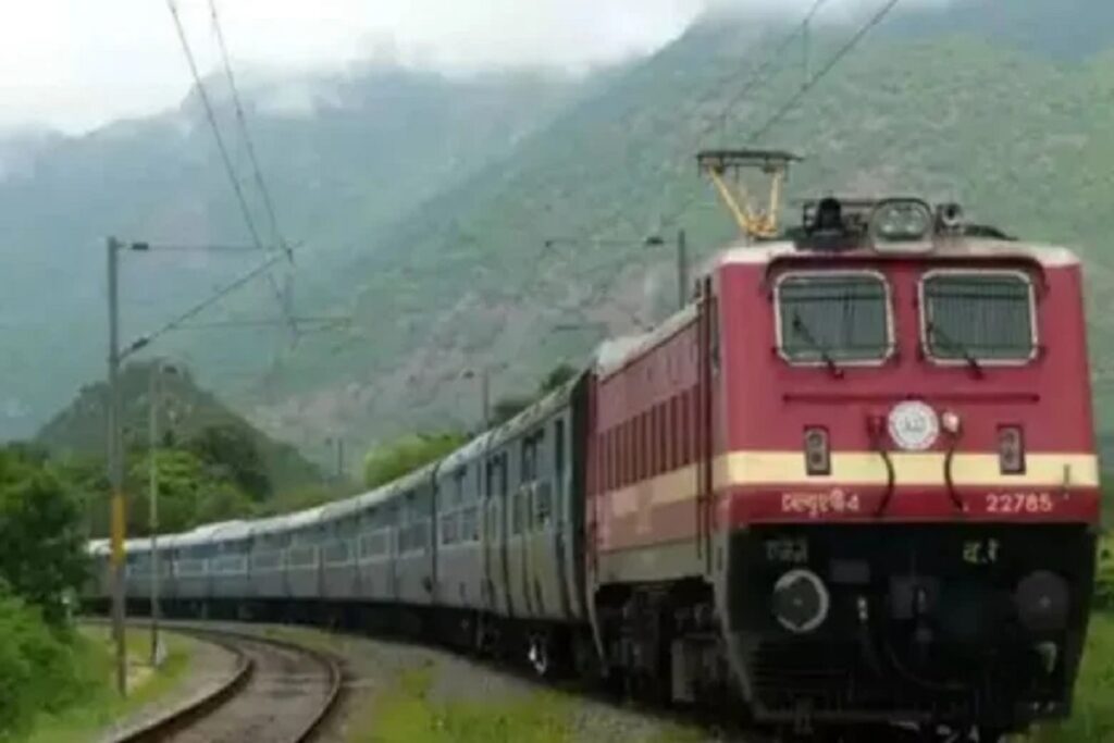 Train Derail in Haridwar