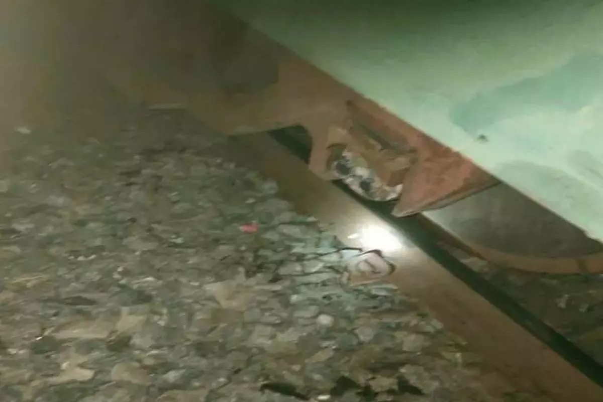Train Derail in Katihar: मालगाड़ी के दो डिब्बे हुए बेपटरी, कई ट्रेनों के बदले रूट, रेल अधिकारियों में मचा हड़कंप
