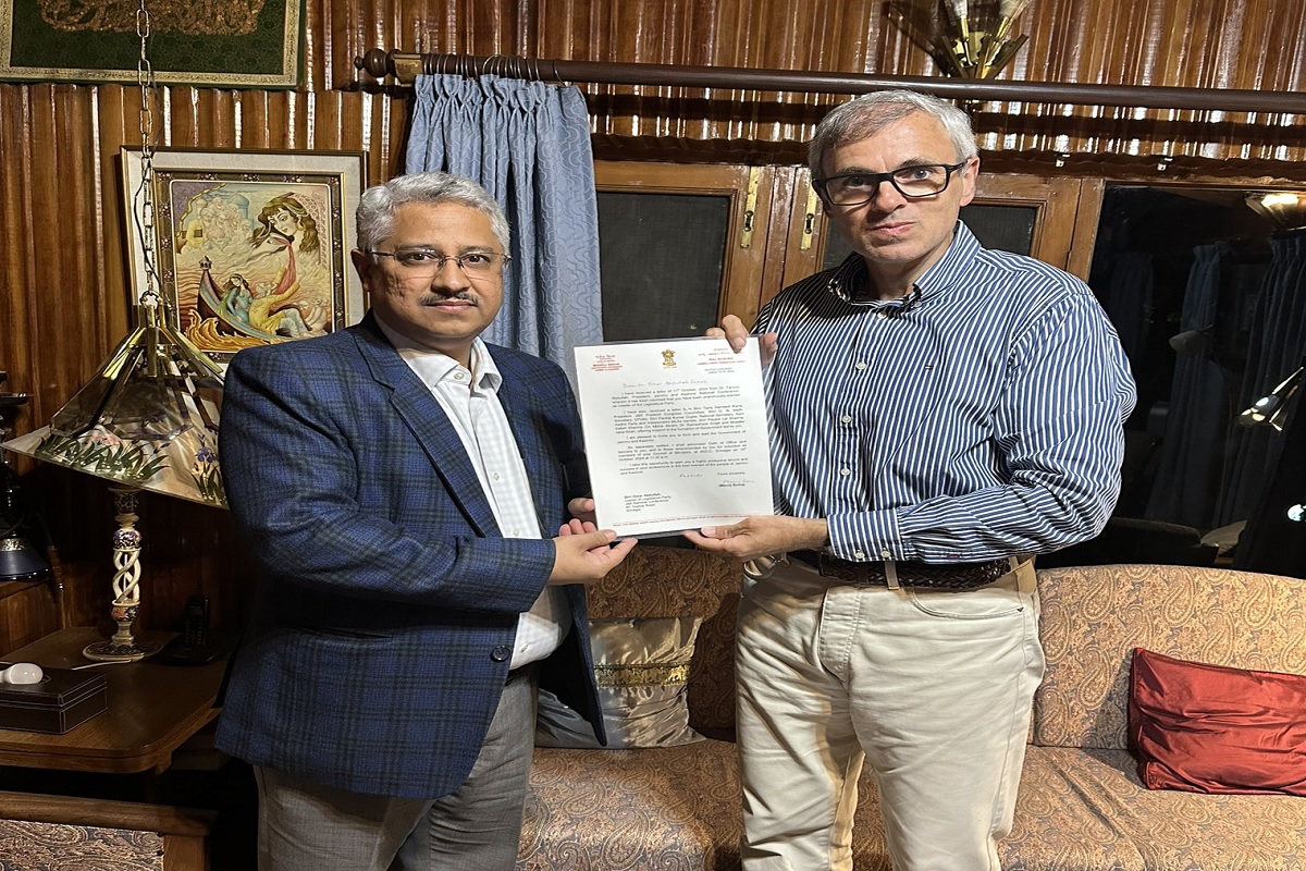 Oath Ceremony in jammu kashmir: 10 साल बाद आज जम्मू कश्मीर को मिलेगा नया मुख्यमंत्री, उमर अब्दुल्ला लेंगे CM पद की शपथ