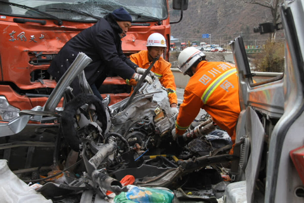 35 people died and 43 were injured in a road accident in China