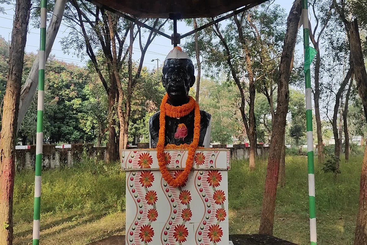 चाचा नेहरू की याद में बना ‘नेहरू उद्यान’ उपेक्षा का शिकार, SECL प्रबंधन की कार्यशैली पर उठ रहे सवाल