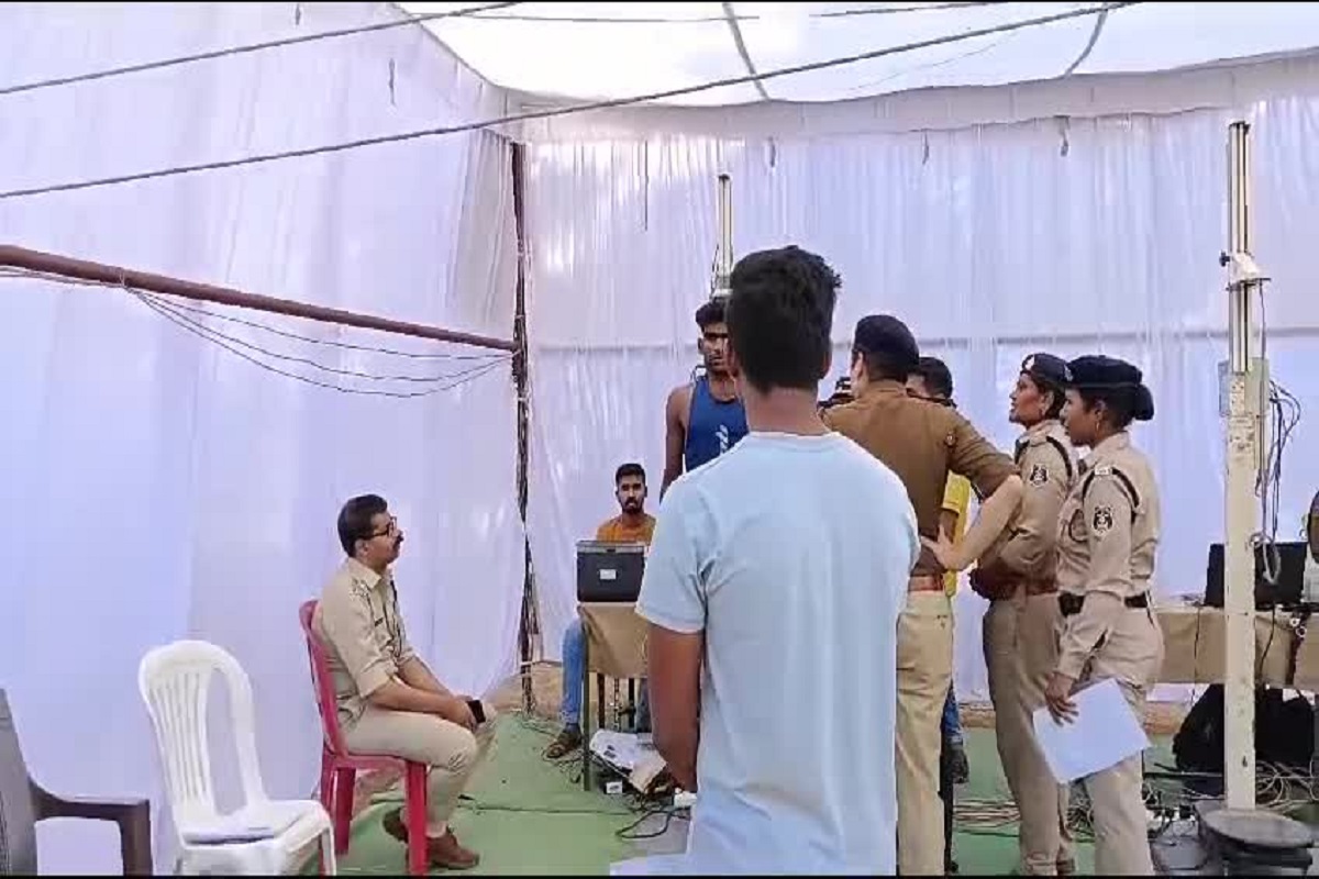 Chhattisgarh Police recruitment: छत्तीसगढ़ में शुरू हुई पुलिस भर्ती प्रक्रिया, पांच जिलों के 67 हजार अभ्यर्थी दिखाएंगे दमखम