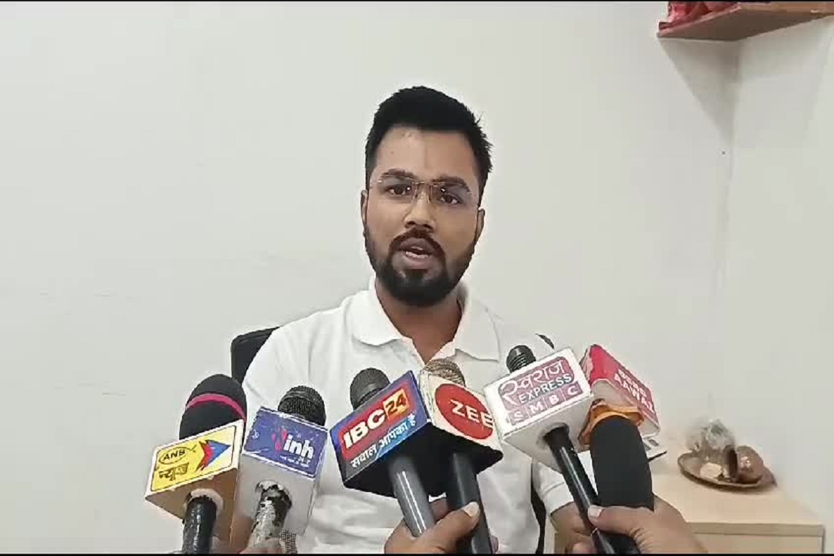 CG News: दस लाख दो वरना पूरे परिवार को खत्म कर दूंगा, लेटर में जगह और टाइम भी बताया, थाने पहुंचा कंपनी का मैनेजर