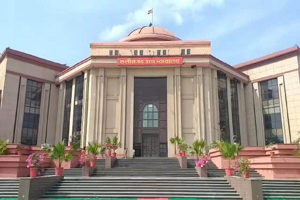 बड़ी खबर! छत्तीसगढ़ में पुलिस भर्ती के अभ्यर्थियों को झटका, हाईकोर्ट ने इन भर्तियों पर लगाई रोक
