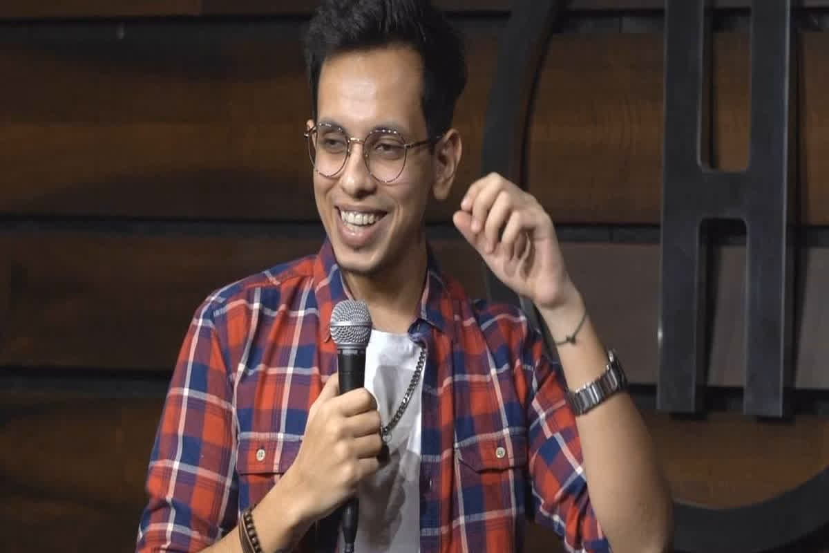 IIT Bhilai Comedian Yash Rathi Case: आईआईटी भिलाई में अश्लीलता का मामला, आयोजनकर्ता और यश राठी के खिलाफ शिकायत करेगी करणी सेना