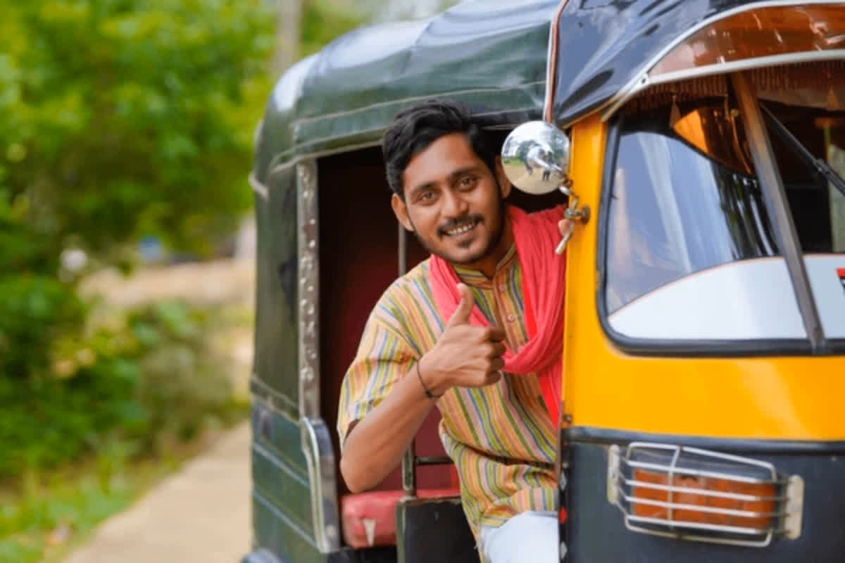 CM Driver Welfare Scheme: एक लाख से भी अधिक ड्राइवरों का बनेगा यूनिक आईडी कार्ड, हर महीने पेंशन के साथ मिलेंगी ये सुविधाएं