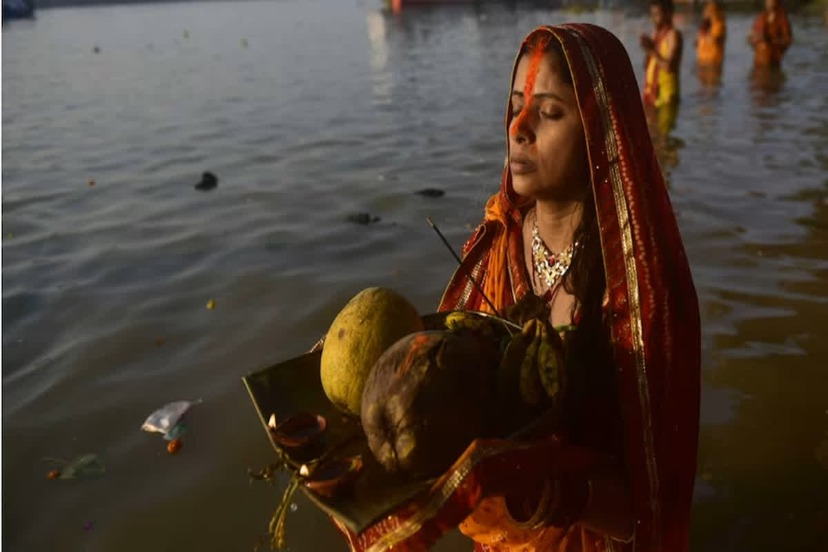 Chhath Puja Shubh Muhurat 2024: इस दिन मनाया जाएगा महापर्व छठ, जानें क्या है पूजा का शुभ मुहूर्त और विधि