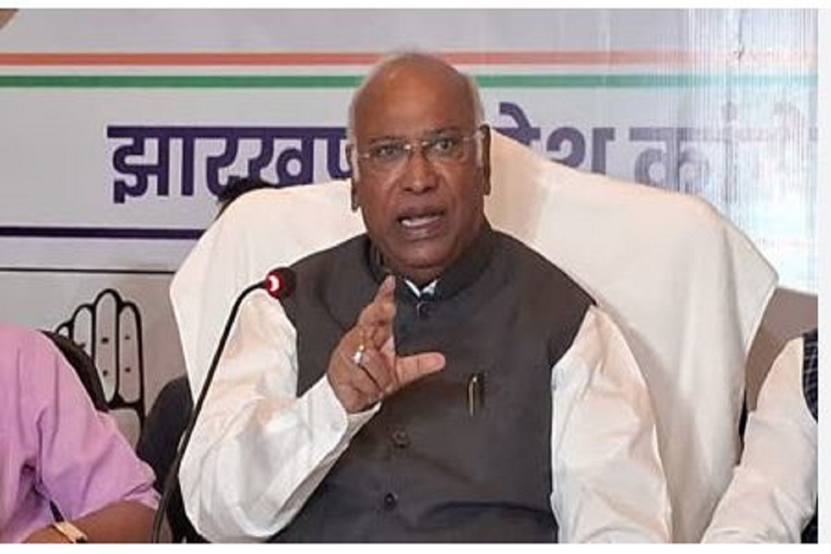 कांग्रेस ने की पर्यवेक्षकों को नियुक्ति, पूर्व मुख्यमंत्री भूपेश बघेल समेत तीन नेताओं को महाराष्ट्र की जिम्मेदारी