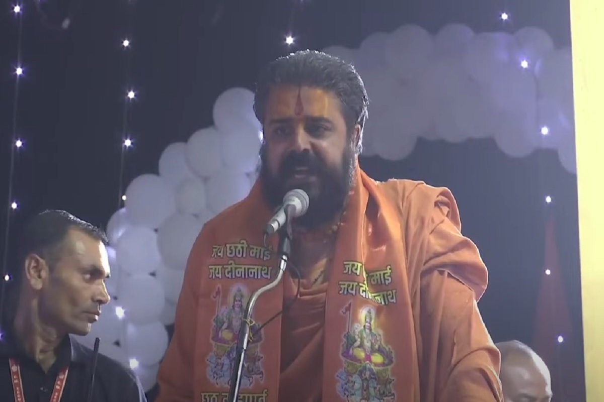 Rajiv Lochan Maharaj: ‘दो नहीं..चार बच्चे पैदा करो’, रायपुर में राजीव लोचन महाराज हिंदूओं को दी ये सलाह, कहा जन्म देना तुम्हारा काम है और..