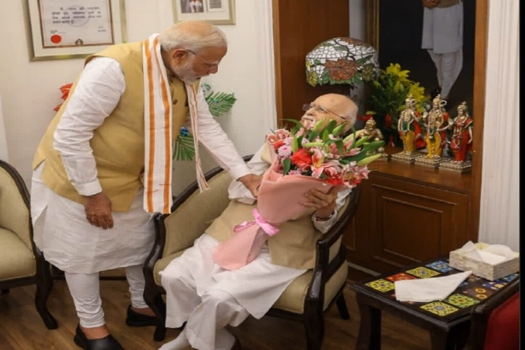 PM Modi wishes LK Advani Birthday