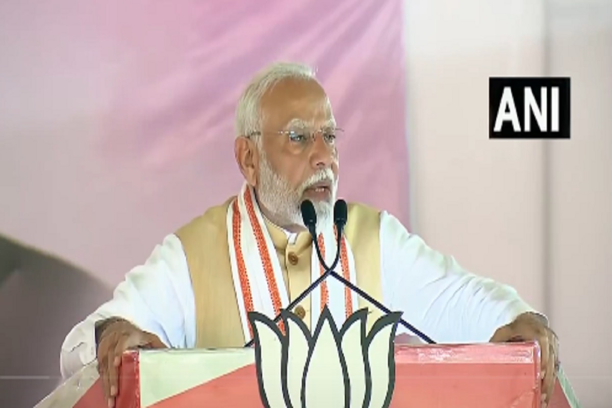 Maharashtra Election 2024: महाराष्ट्र के रण में गरजे पीएम मोदी, कांग्रेस पर किया ताबड़तोड़ हमला, जनता को दिलाया भरोसा