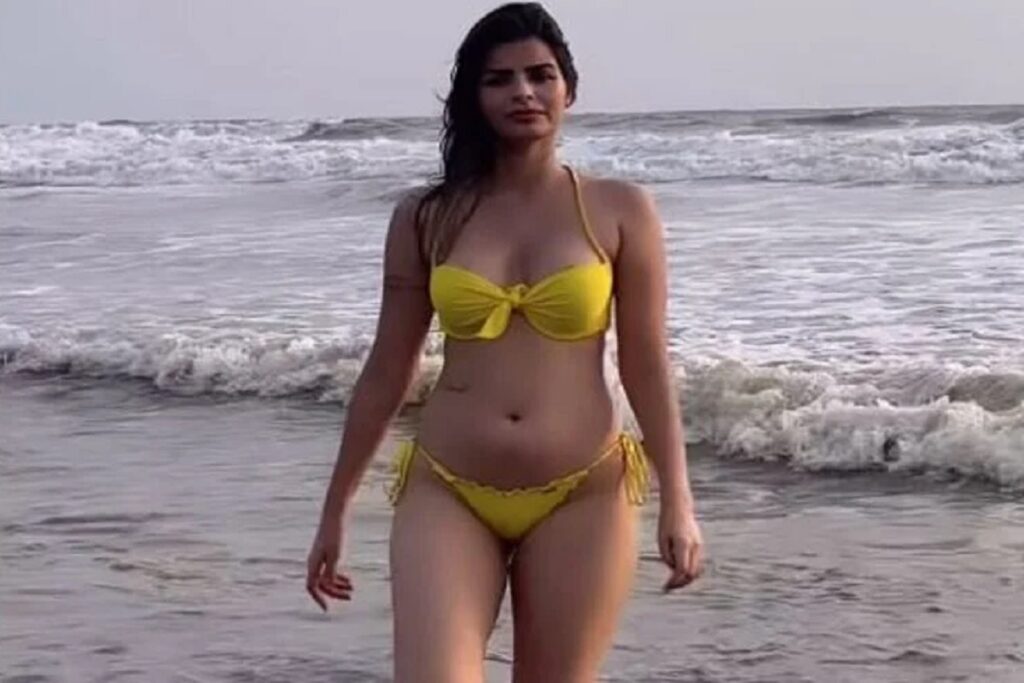 Sonali Raut Sexy Video