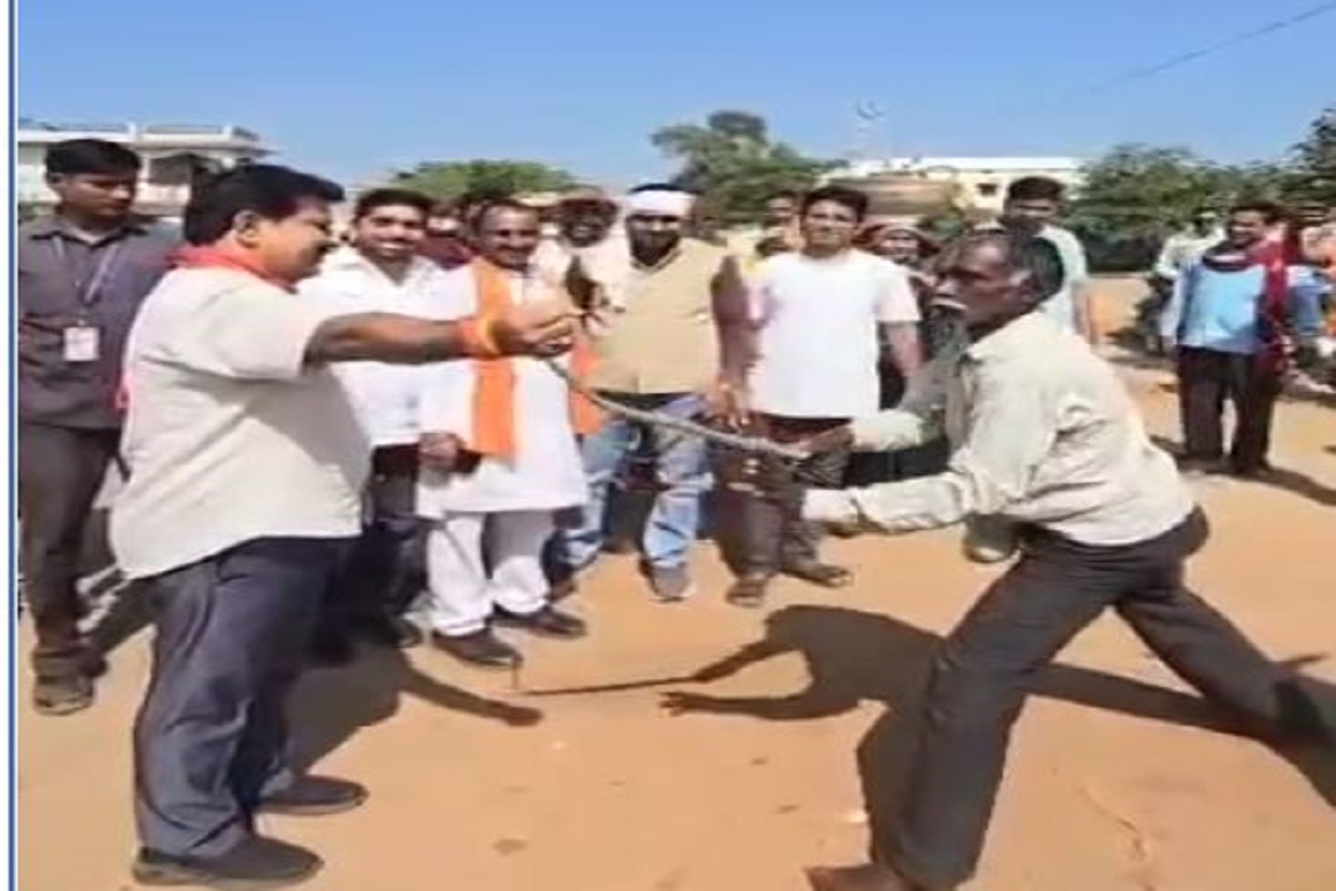 डिप्टी सीएम विजय शर्मा ने हाथ में खाया सोटा, प्रदेश की खुशहाली के लिए निभाई परंपरा