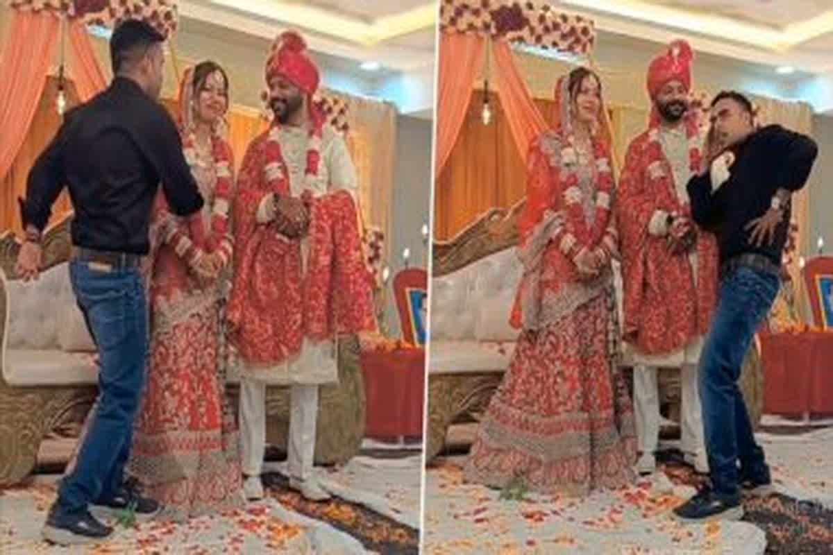 Dulha-Dulhan Ka Video : दूल्हे के सामने ही युवक ने दुल्हन के साथ कर दी ऐसी हरकत, देखते ही देखते वायरल हुआ वीडियो