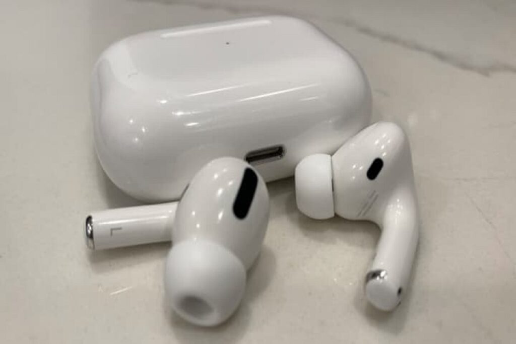 Apple Airpods Made in India