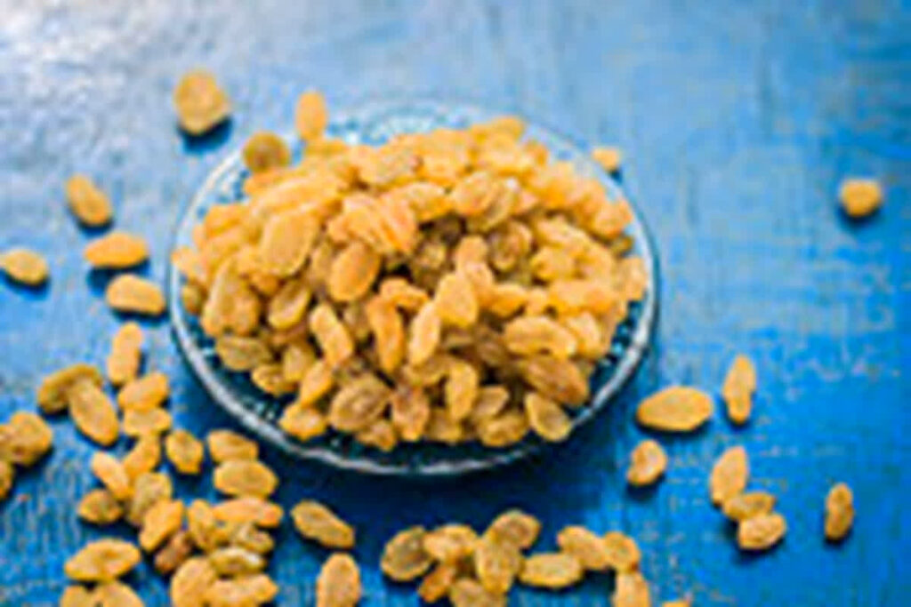 Benefits Of Kishmish In Winter। Image Credit: Pexels