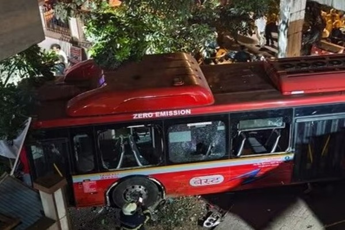 Kurla Bus Accident: सड़क पर मौत बनकर दौड़ी सरकारी बस, 30 से ज्यादा लोगों की रौंदा, 4 की मौत, मंजर देख कांप उठेगी रूह
