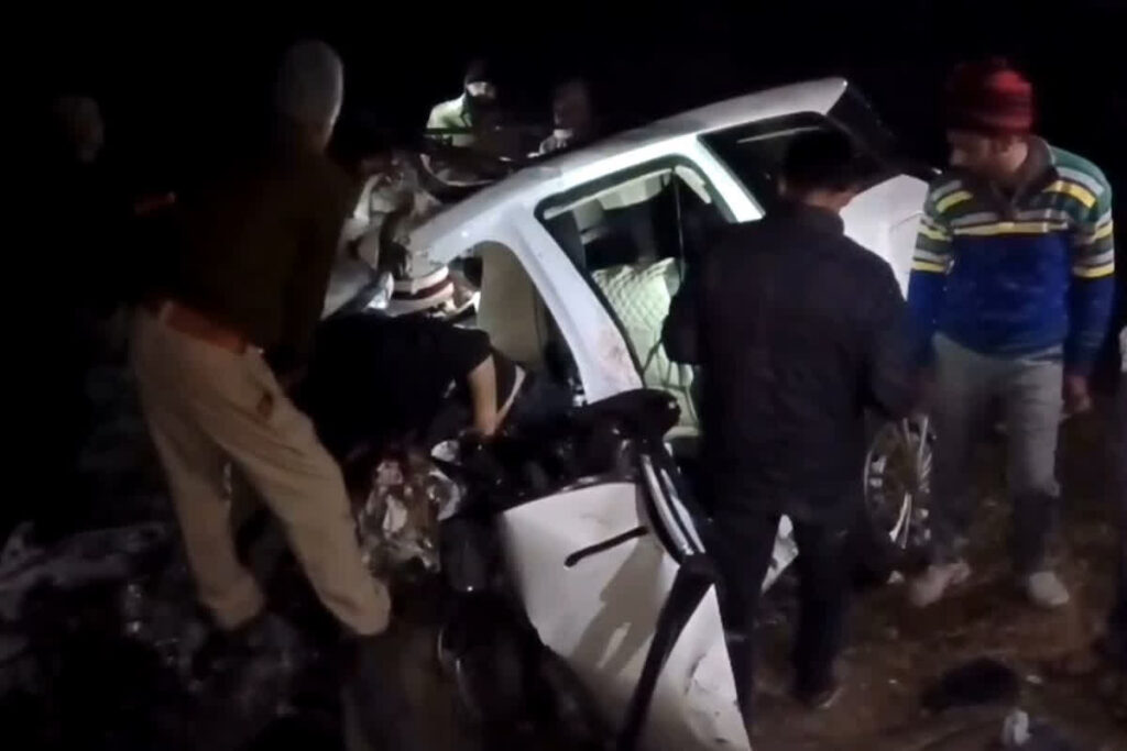 Ujjain Accident News Latest / हादसे में भाजपा नेता के दामाद और भतीजे की मौत / Image Source: IBC24