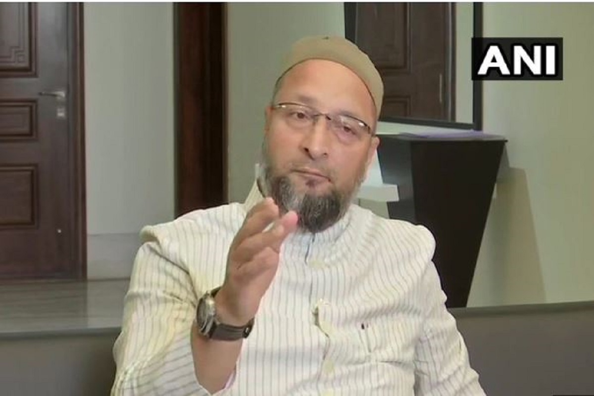 Owaisi on Jama Masjid in Sambhal: संभल की जामा मस्जिद के पास वक्फ की जमीन पर बनाई जा रही पुलिस चौकी, ओवैसी ने खतरनाक माहौल के लिए मोदी-योगी को बताया जिम्मेदार