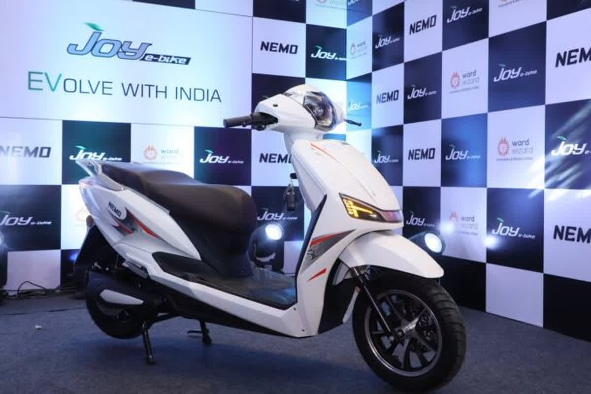 Joy Nemo E Scooter Launch In India: बाजार में तहलका मचाने आया शानदार इलेक्ट्रिक स्कूटर, सिर्फ 999 रुपए में होगी बुकिंग, मिलेगी दमदार रेंज