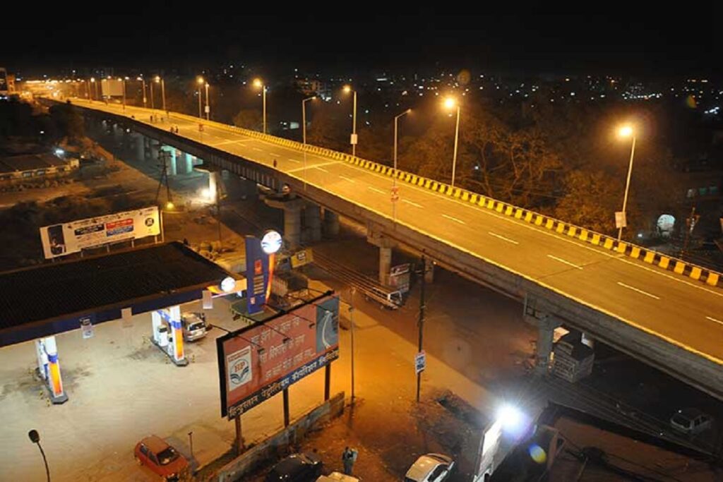 Raipur Mowa over bridge closed