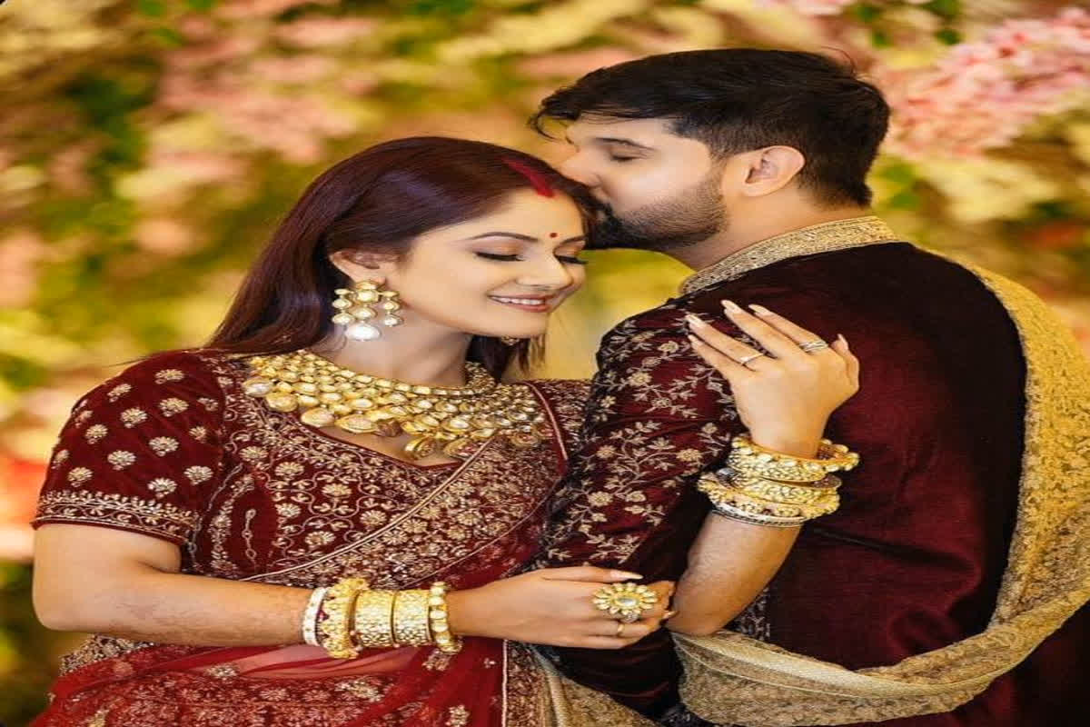 Happy Married Life Tips: खुशहाल शादीशुदा जीवन के लिए कपल्स रखें इन बातों का ध्यान, नहीं आएगी रिश्तों में दूरियां