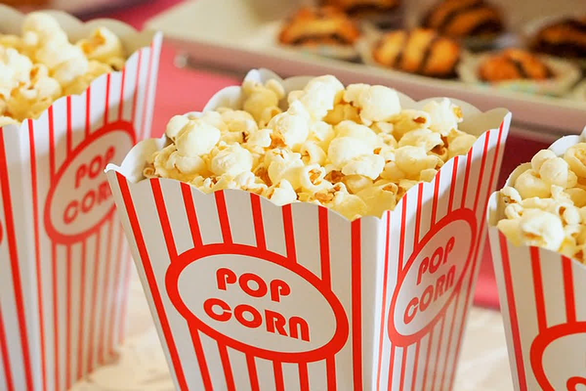 GST On Popcorn: सिनेमा हॉल में पॉपकॉर्न का स्वाद लेना पड़ेगा महंगा, यहां समझें क्या है जीएसटी का पूरा नियम