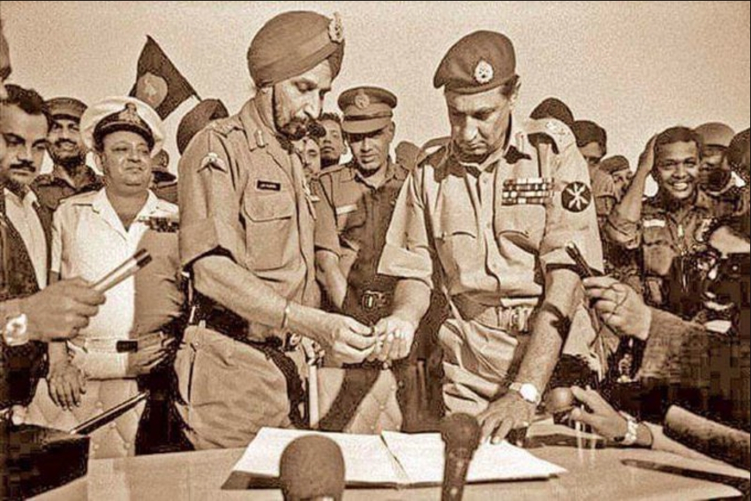 Vijay Diwas 2024 : आज के ही दिन हुई थी पाकिस्तान की सबसे बड़ी हार.. 93000 पाक सेना ने टेक दिए थे घुटने, जानें विजय दिवस का इतिहास और महत्व