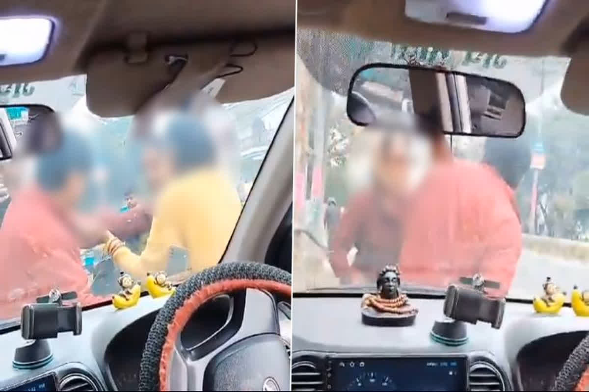 Viral Video : महिला ने टैक्सी ड्राइवर को जमकर पीटा, खुद की गलती के बाद भी नहीं मानी किसी की बात, वायरल हुआ वीडियो