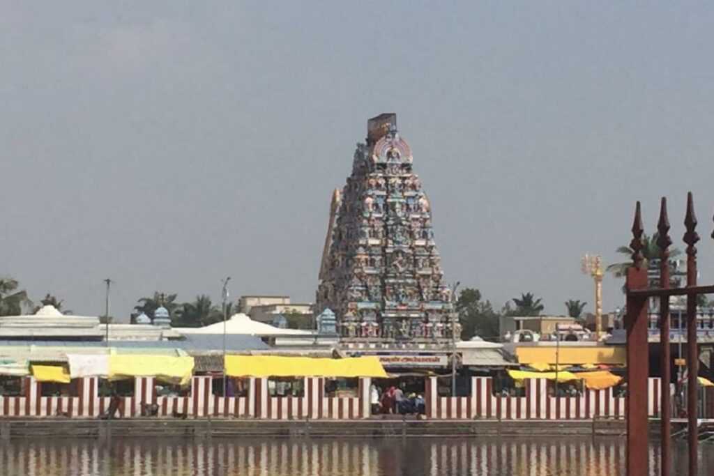 iPhone at the Arulmighu Kandaswamy Temple, image source: wikipedia