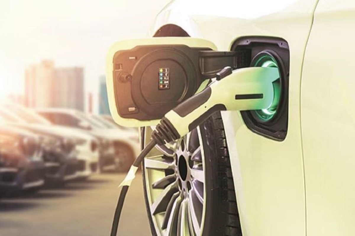 New Electric Vehicle Policy : MP में नई EV पॉलिसी का ड्राफ्ट तैयार, खरीद पर सब्सिडी और 1 साल फ्री पार्किंग का ऑफर