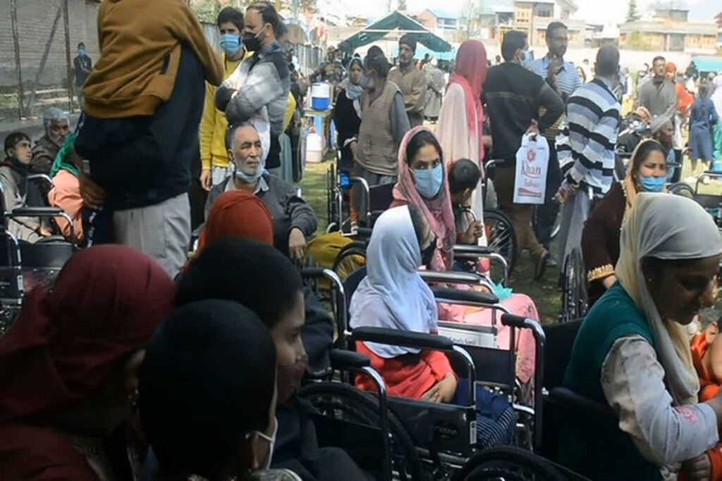 Camp for Handicapped / दिव्यांगों को कृत्रिम अंग प्रदान करने विशेष शिविर का आयोजन / Image Source: ANI