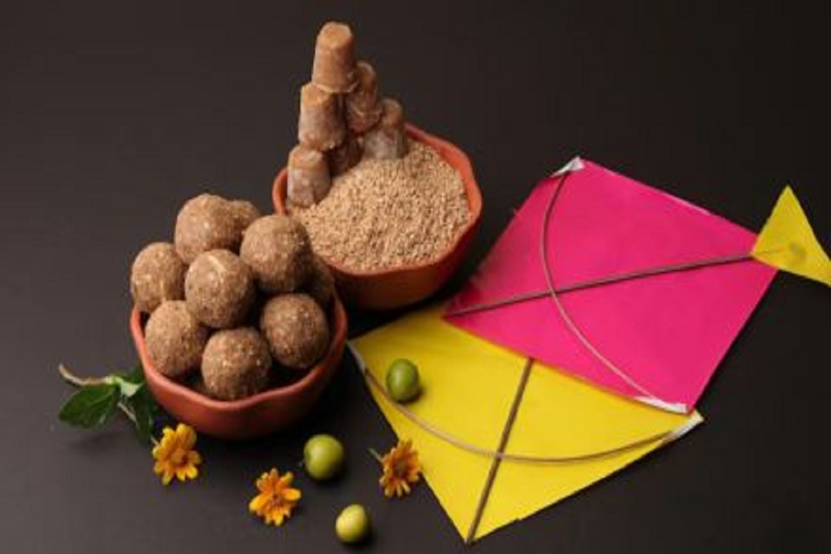 Makar Sankranti 2025: सूर्य का मकर राशि में प्रवेश आज, 19 साल बाद बन रहा ये अद्भुत संयोग, जानें पुण्य और महापुण्य काल का मुहूर्त और महत्व