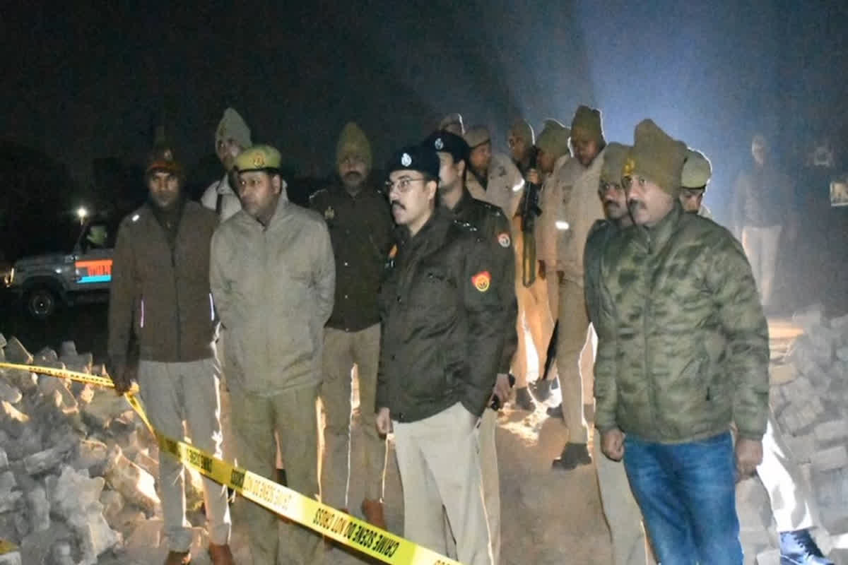 Naeem Encounter in Meerut: सौतेले भाई-भाभी समेत 5 लोगों को मौत की नींद सुलाने वाला बदमाश एनकाउंटर में ढेर, 50 हजार का था इनाम