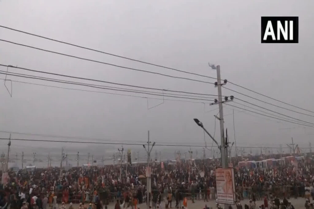 Maha kumbh Live Updates। Photo Credit: ani