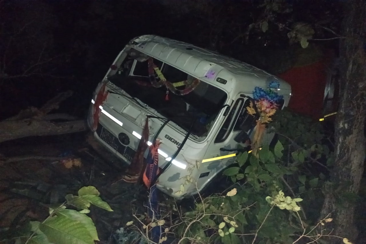 Singrauli Road Accident News: हाइवा और बाइक की जोरदार टक्कर, मौके पर पति-पत्नी की दर्दनाक मौत, हत्या की आशंका !