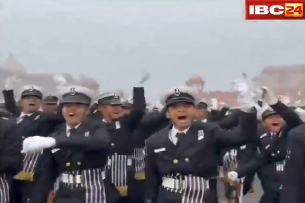 Indian Army Dance Video: भारतीय नौसेना के जवानों ने ‘मोनिका… ओ माई डार्लिंग’ धुन पर किया जबरदस्त डांस, खूब वायरल हो रहा वीडियो