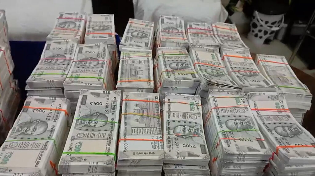 One crore rupees found in cash: symbolic