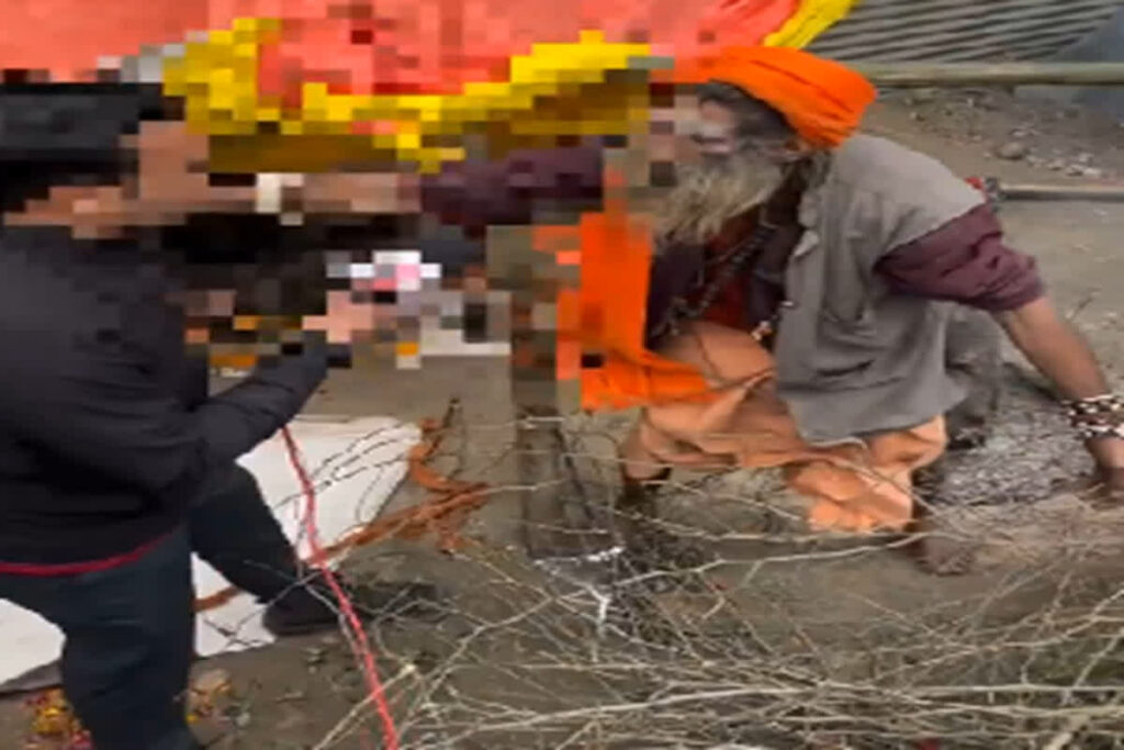 Mahakumbh Viral Video।Image Credit: Abhimanyu Singh Journalist X Handle