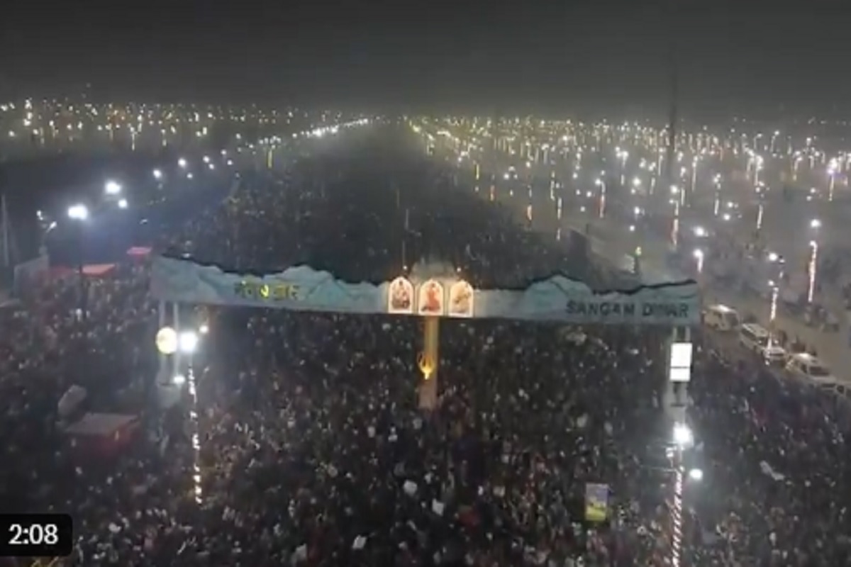 Maha Kumbh Stampede: महाकुंभ में मची भगदड़, पवित्र स्नान रद्द, पीएम मोदी ने सीएम योगी से की फोन में बात, मेले की स्थिति के बारे ली जानकारी