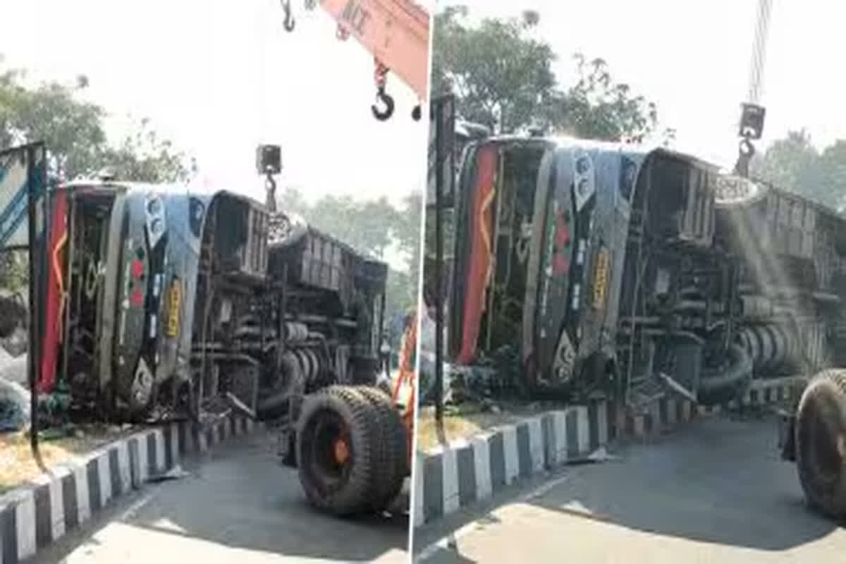 Road Accident In Lucknow: महाकुंभ जा रही बस अनियंत्रित होकर पलटी, 25 से ज्यादा यात्री घायल, देखें वीडियो