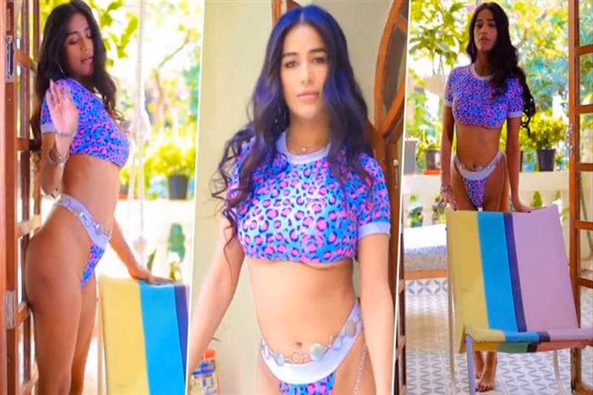 Poonam Pandey Bold Photoshoot: प्रिंटेड बिकिनी में एक्ट्रेस ने लगाया बोल्डनेस का तड़का, किलर लुक देख बढ़ी फैंस के दिलों की धड़कन