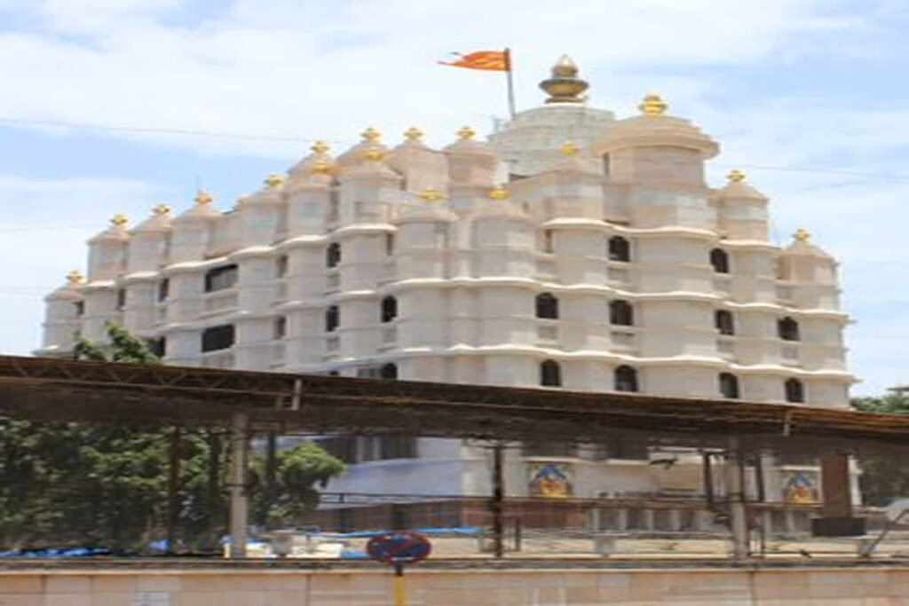 Dress Code Implemented at Siddhivinayak Temple/ Image Credit: AniAdhikary X Handle