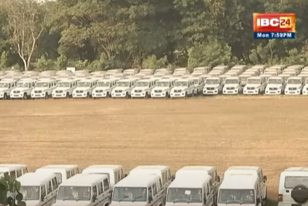 Dial 112 Bolero in Chhattisgarh: खड़े-खड़े कबाड़ जाएंगे डायल 112 के लिए खरीदे गए 374 बोलेरो? Image Source: IBC24