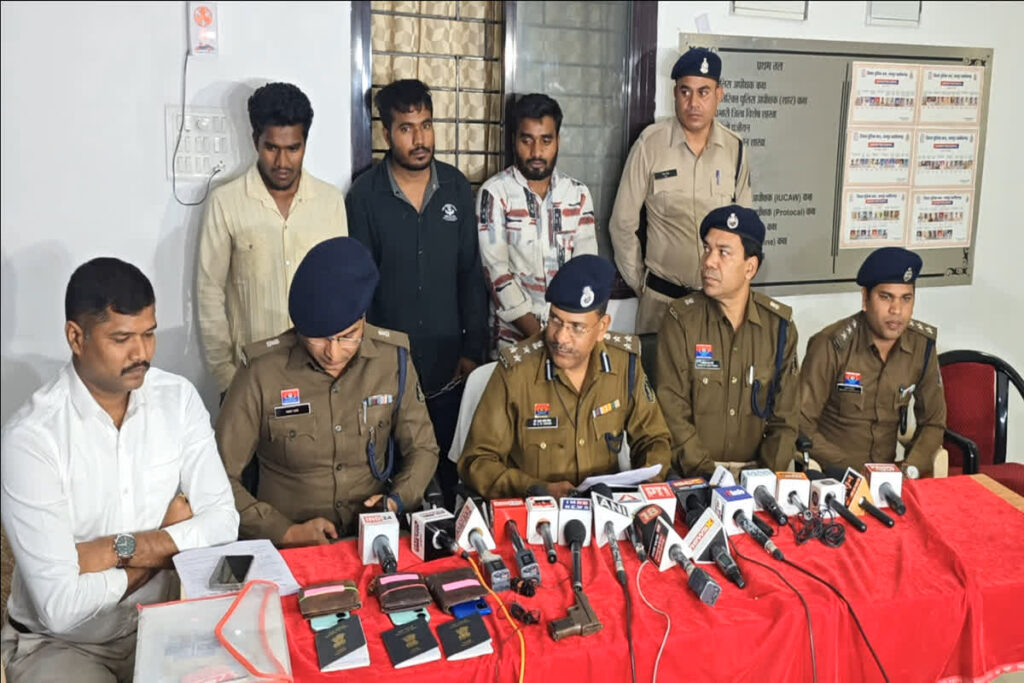 Bangladeshi infiltrators In Raipur | Image Source | IBC24